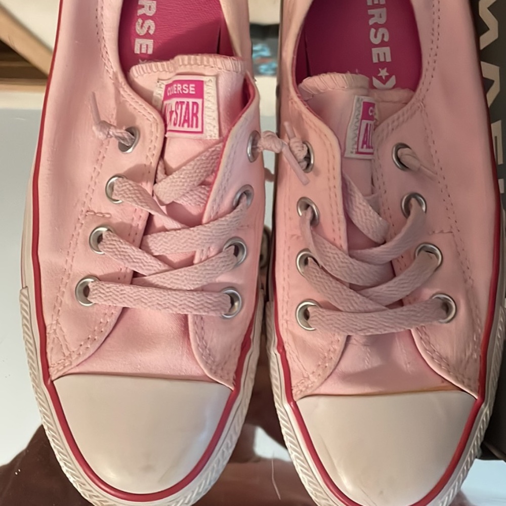 Converse Shoreline Slip Ons Pink